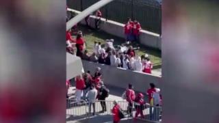 ABD'deki saldırıda taraftarlar olaya müdahale etti