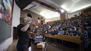 NASA'dan ayrılıp Türkiye'ye dönen astrofizikçi Yıldız, üniversitede ders vermeye başladı