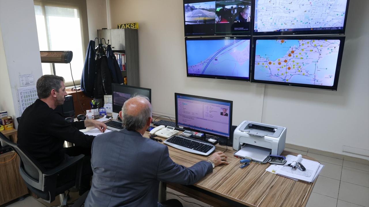 İzmir'de tüm taksilere haziran ayına kadar araç takip sistemi kurulacak