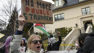 İsrail'in Washington Büyükelçiliği önünde Gazze'deki saldırılar protesto edildi