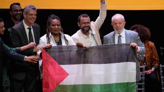 Brezilya Devlet Başkanı Lula da Silva Filistin bayrağı açtı