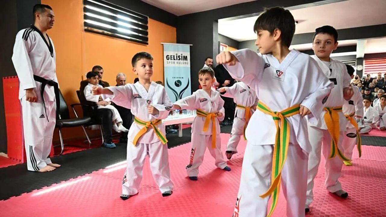 Şehit çocuklarının kuşak bağlama heyecanı