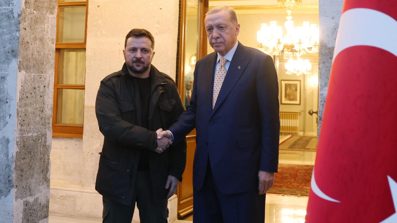erdogan-zelenskiy-aa-2196863.jpg