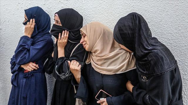 İsrail hapishanesindeki Filistinli kadınlar sık sık baskın ve kötü muameleye maruz kalıyor haber görseli