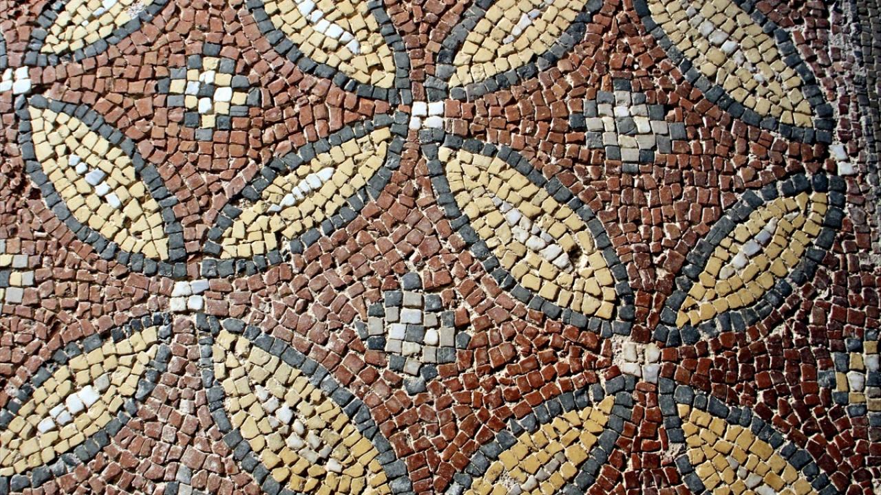 "Mozaikleri zarar görmeyecek hale getirdik"