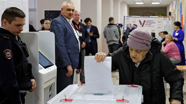 Rusya'da Duma seçimlerinin galibi Putinin Birleşik Rusya partisi oldu haber görseli