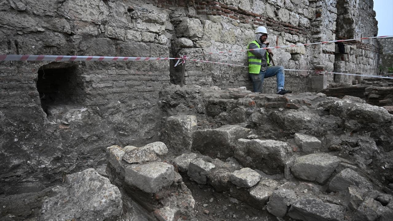 1422`de inşa edildi