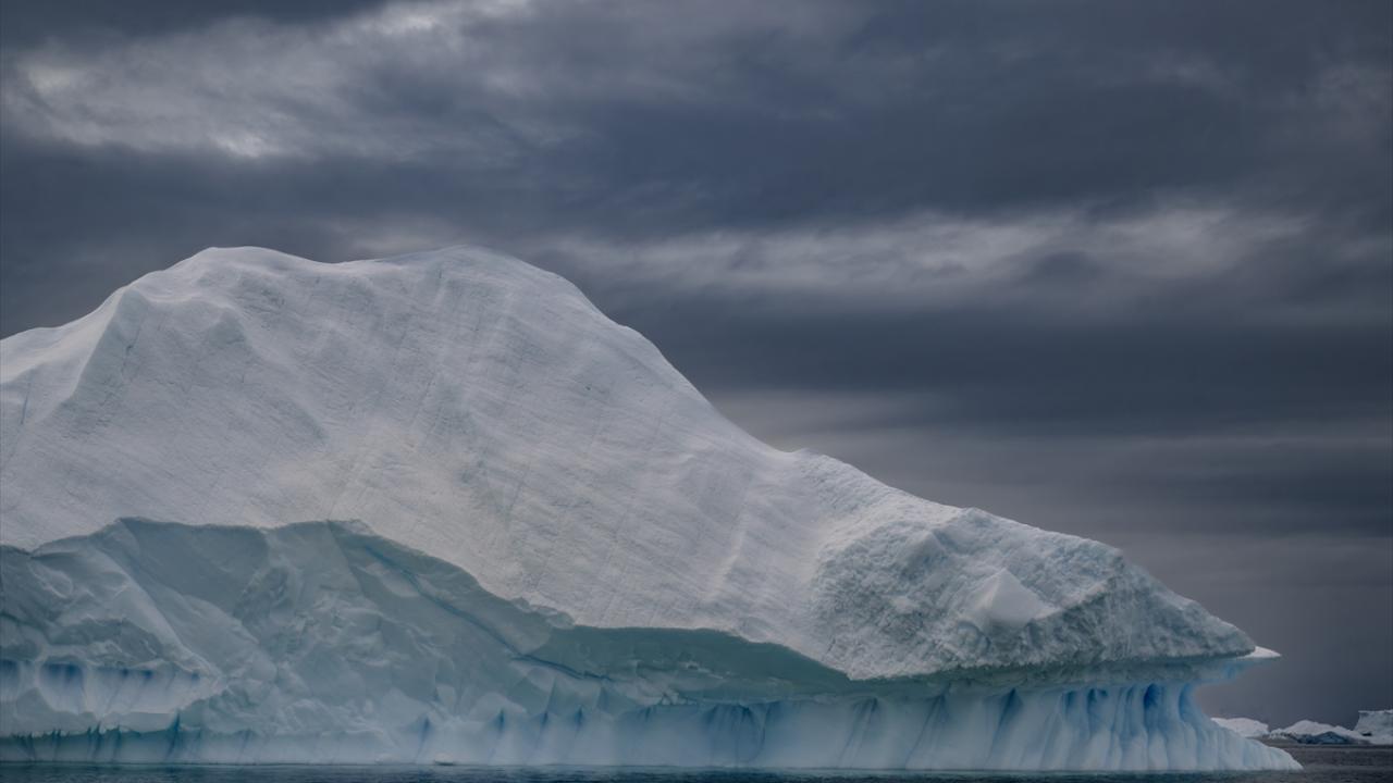 "Buz kütlesi, aslında dünyanın bütün verilerini içinde saklıyor"