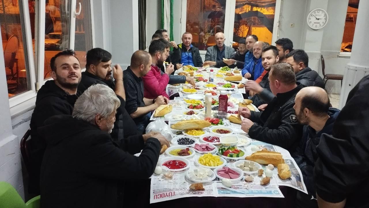 Köy gençlerinden eğlenceli sahur