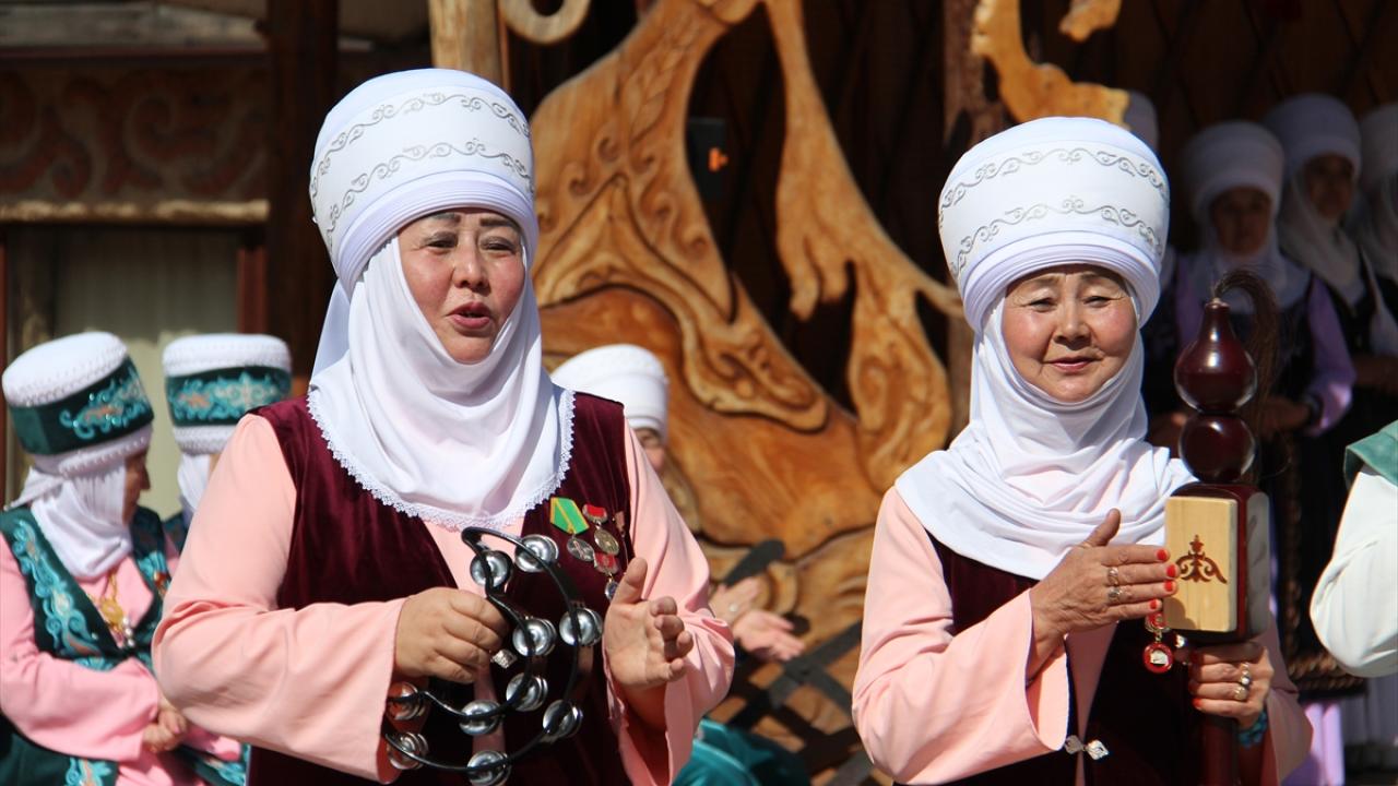 "Amacım, yetenekleri keşfetmek ve geleneklerimizi yaşatmak"