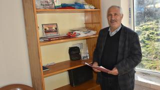 18 seçmenli köyün 7. kez muhtarı oldu