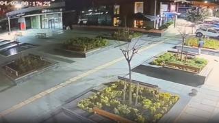 Başakşehir'de düzenlenen el bombalı saldırıda iş yerleri hasar gördü