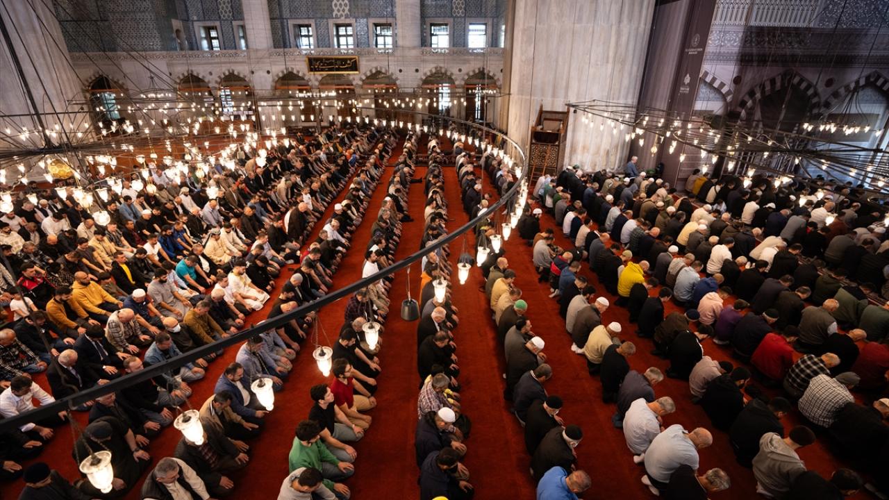 İstanbul-Sultanahmet Camii