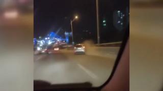 Ankara'da hatalı şerit değiştiren araç kaza yaptı