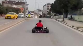 Trafikte karting aracıyla drift attı, ceza yedi