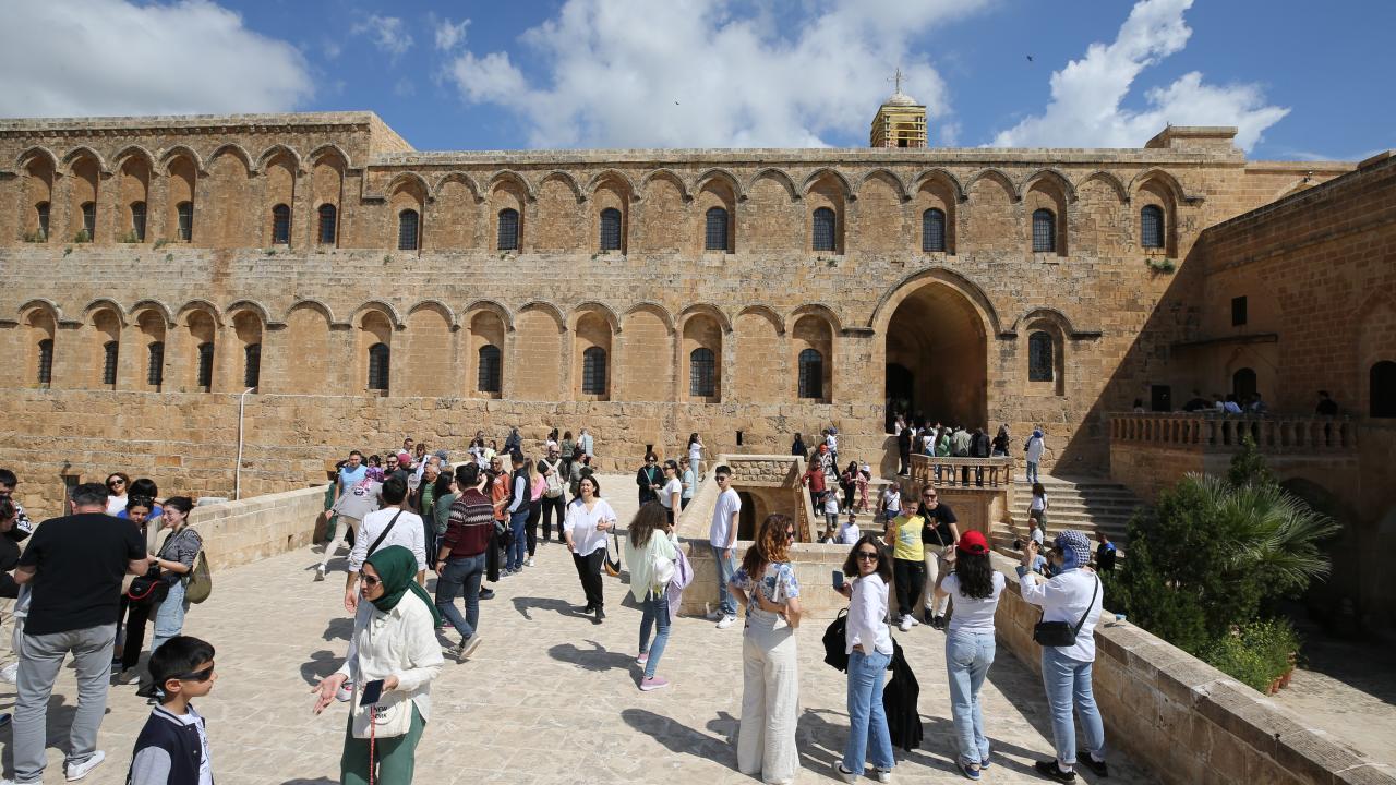 "İnsanlar Mardin`i görmek istiyor"