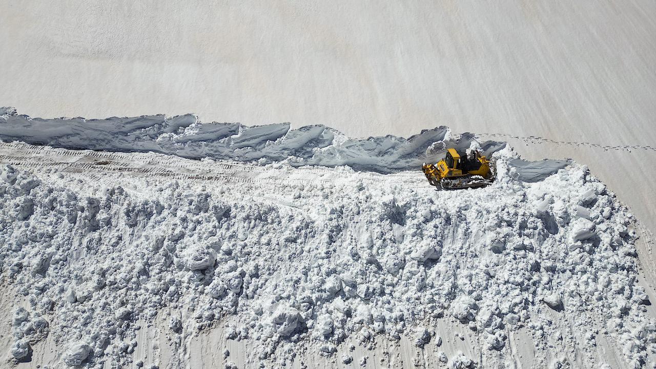 "Alanda 1 metre ila 10 metre arasında kar yüksekliği bulunuyor"