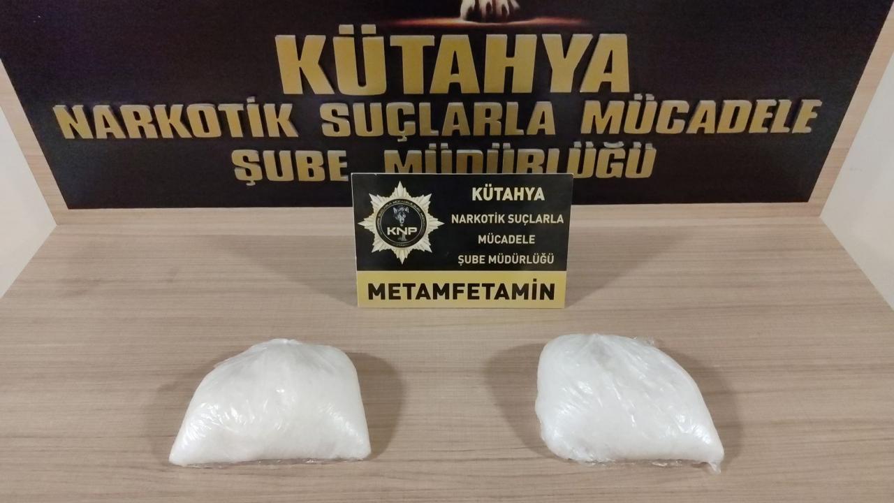Kütahya'da çantasında uyuşturucu ele geçirilen kişi tutuklandı