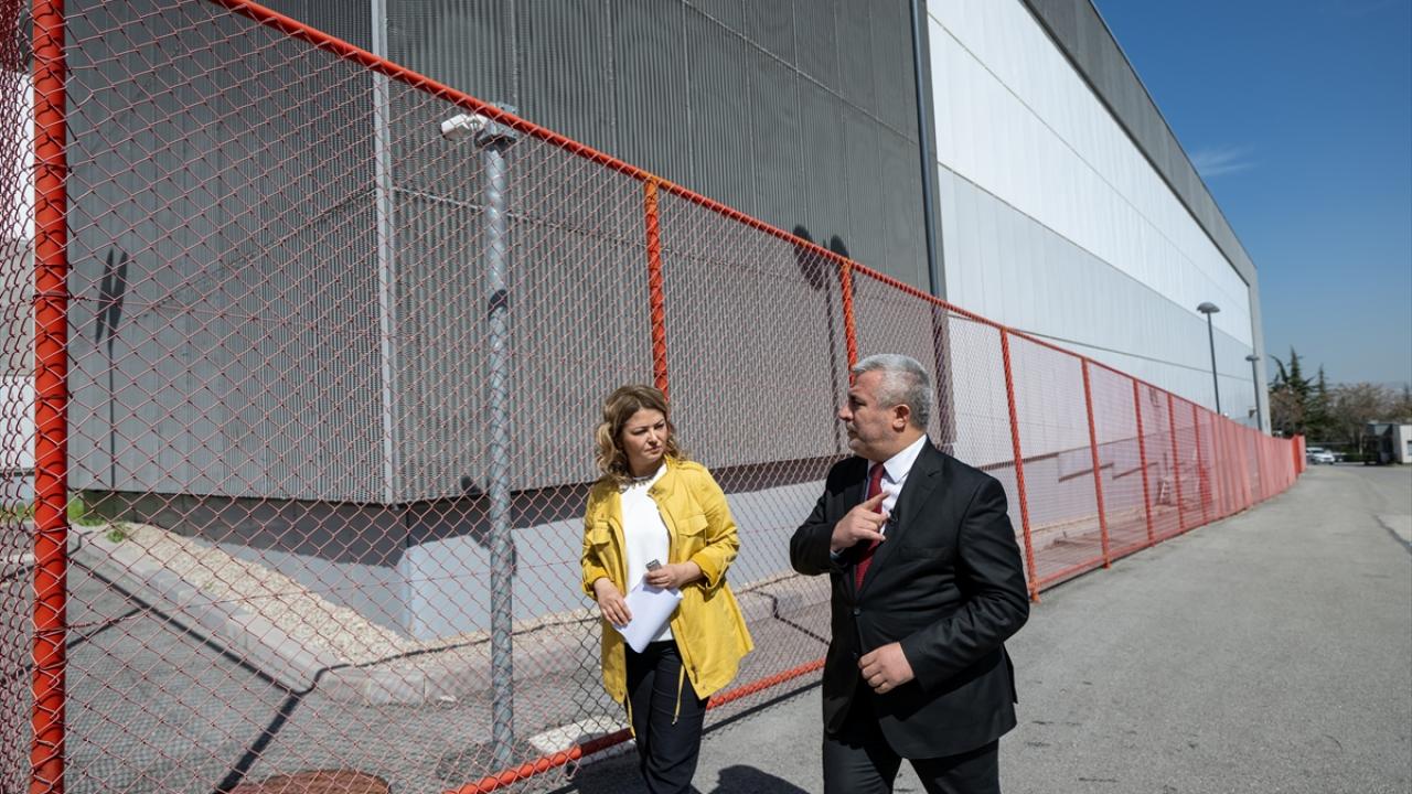 Yazarlar, gizlilik sözleşmesi kapsamında sınav sorularını hazırlıyor