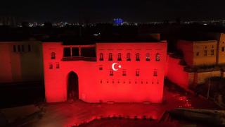 Erbil kalesine Türk bayrağı jesti