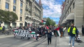 İsviçre'de binlerce kişi Filistin için yürüdü