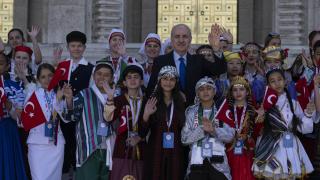 TBMM Başkanı Kurtulmuş dünya çocuklarını kabul etti