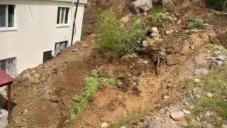 Şırnak'ta heyelan anı kamerada