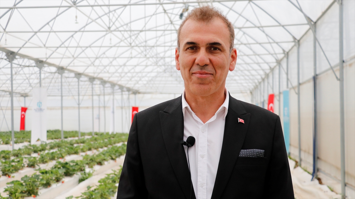 "Öğrenciler dikimden hasada kadar her aşamada çalışıyor"