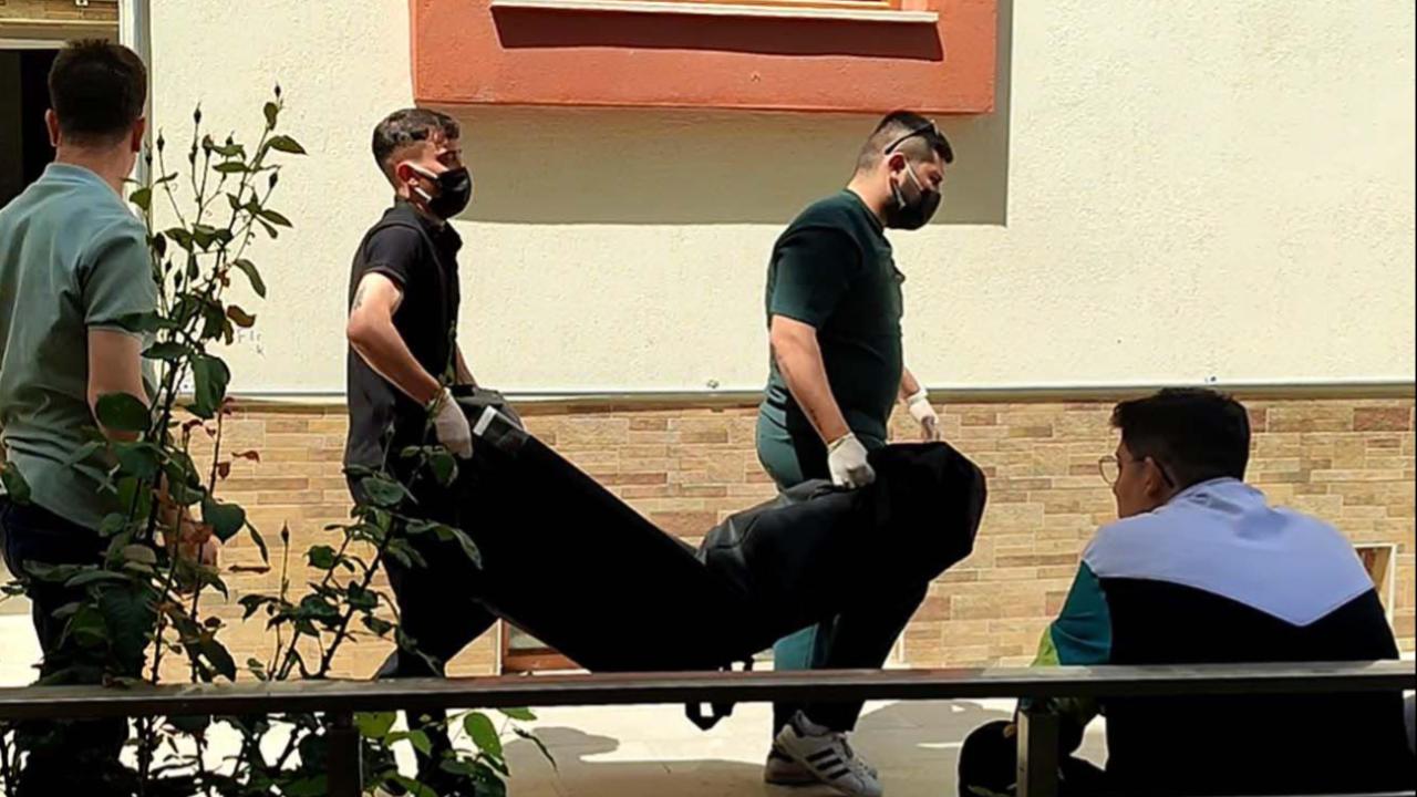 Denizli'de ev yangını: 1 kişi hayatını kaybetti