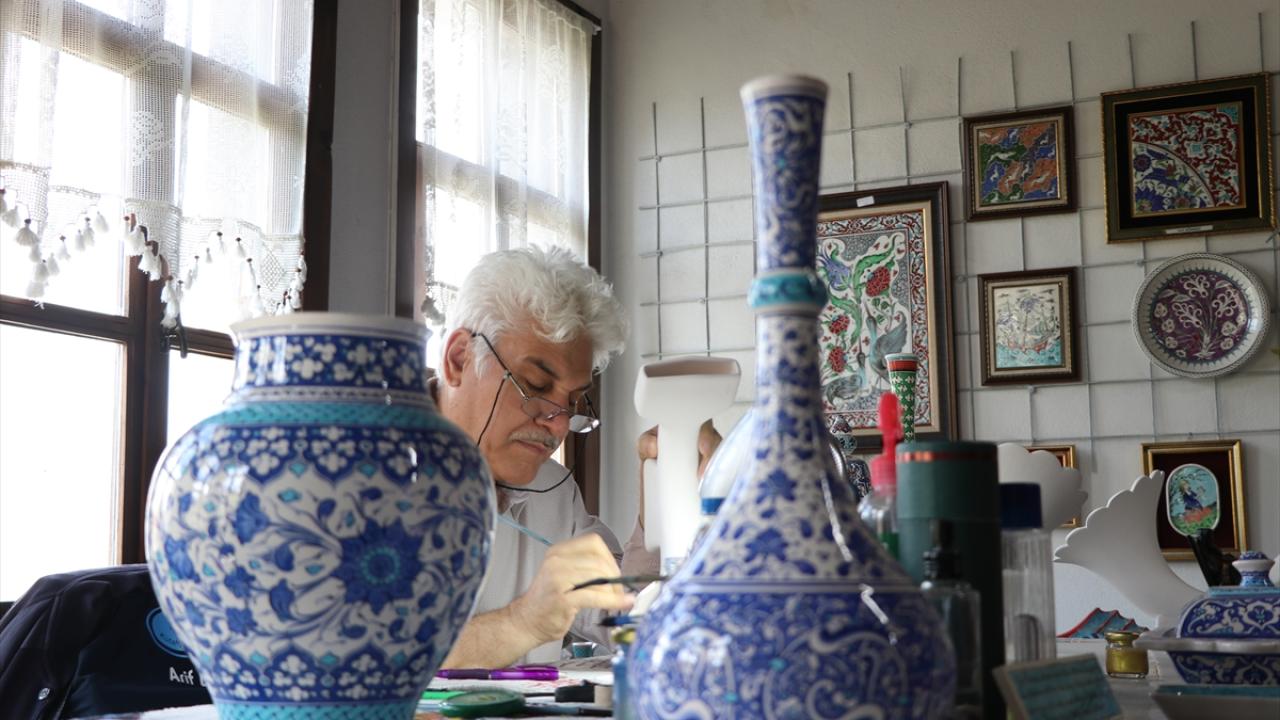 Yaklaşık 800 eser yaptı