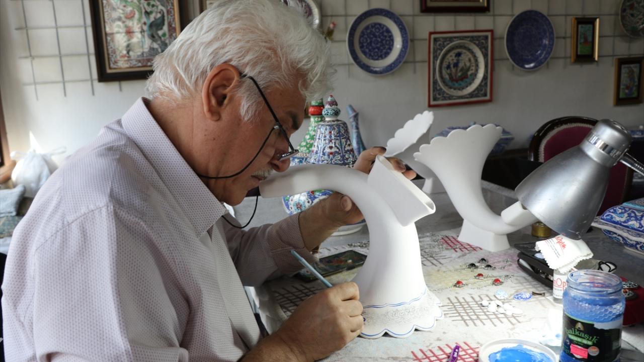 "Çini yaparken olumsuz düşüncelerden uzaklaşıyorum"