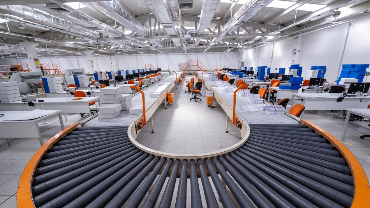 AA, kapalı matbaa merkezini görüntülemişti