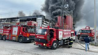 Aksaray'da geri dönüşüm fabrikasında yangın