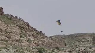 Ters hava akımına kapılan yamaç paraşütçüsü düştü