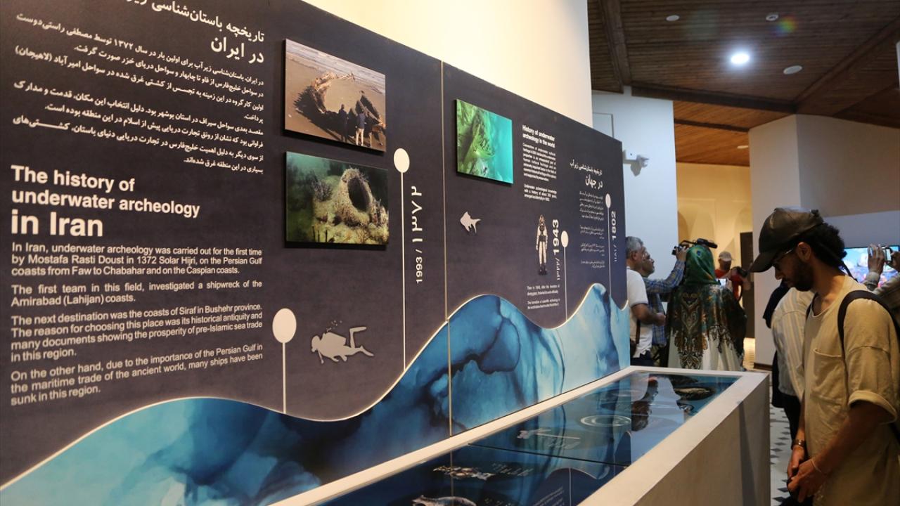 Müze çeşitli dönemlere ayna tutuyor