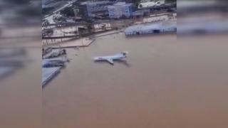 Selin vurduğu Brezilya’da havalimanı sular altında kaldı