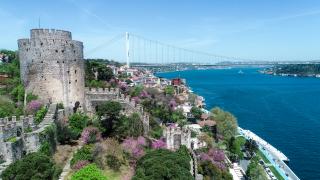 İçinden edebiyat geçen şehir: İstanbul