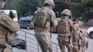 FETÖ'nün "kadın" yapılanması çökertildi: Para transferi polis kamerasında