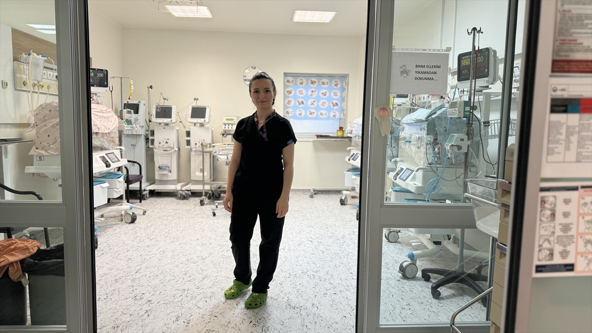 "Belki de içimdeki boşluğu doldurabilmek adına hemşirelik bölümünü seçtim"