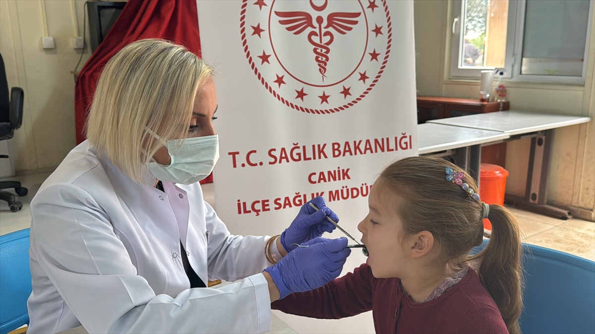 Samsun'da okullarda yapılan diş taramasında öğrencilerin yüzde 42'sinde çürük çıktı
