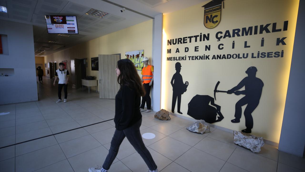 Türkiye'nin ilk madencilik lisesi ilk mezunlarını vermeye hazırlanıyor