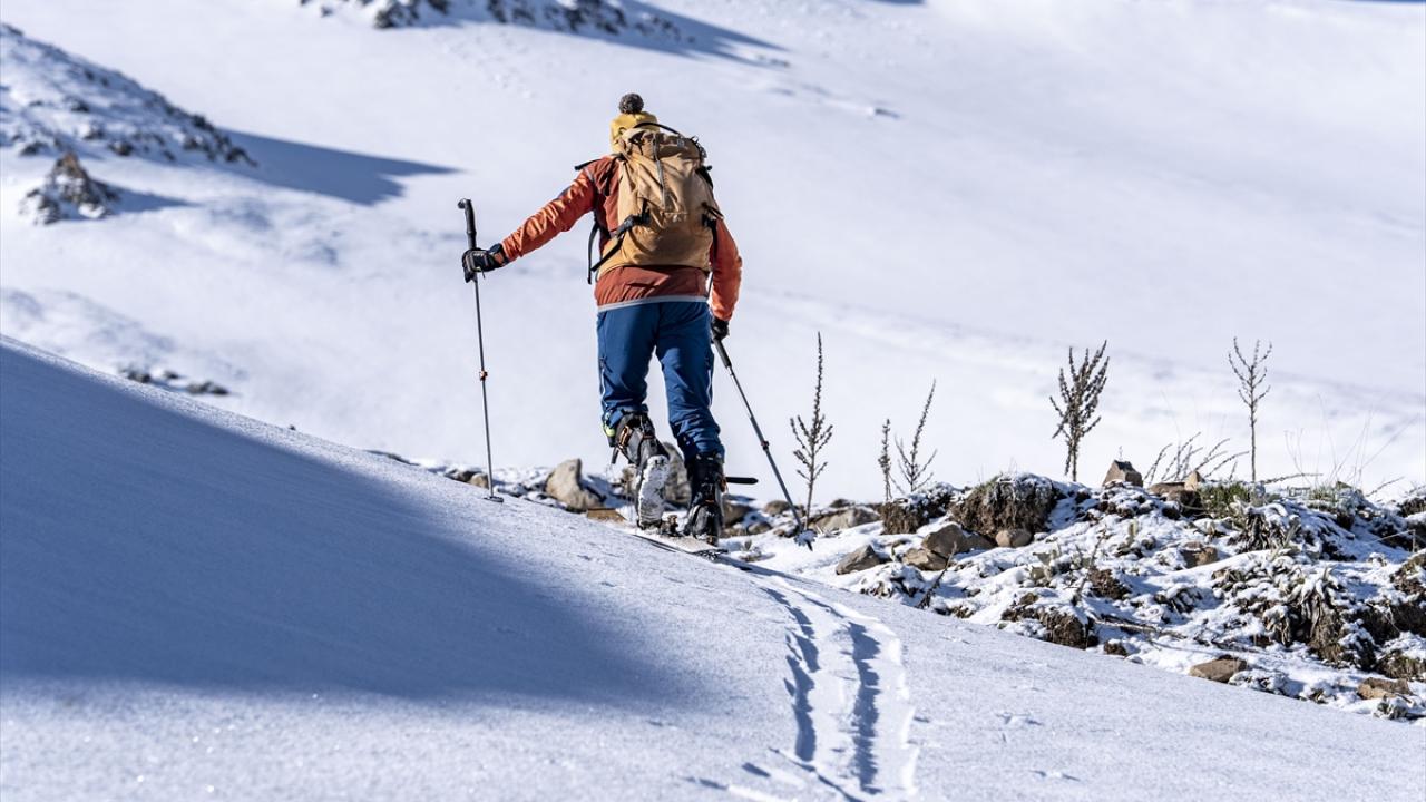 "Ülkemizin güney illerinde insanlar denize girerken biz bugün burada dağ kayağı yaptık"