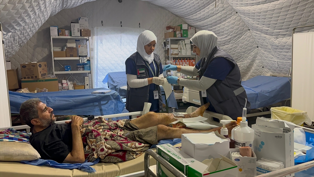 Refah'taki BAE sahra hastanesi yaralı ve hastalara hizmet vermeye devam ediyor