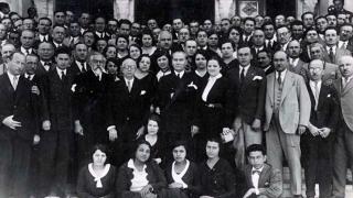 Atatürk, en büyük eseri Cumhuriyet'i gençlere emanet etti