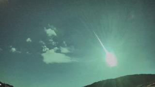 İspanya ve Portekiz’de görülen gök taşı geceyi aydınlattı