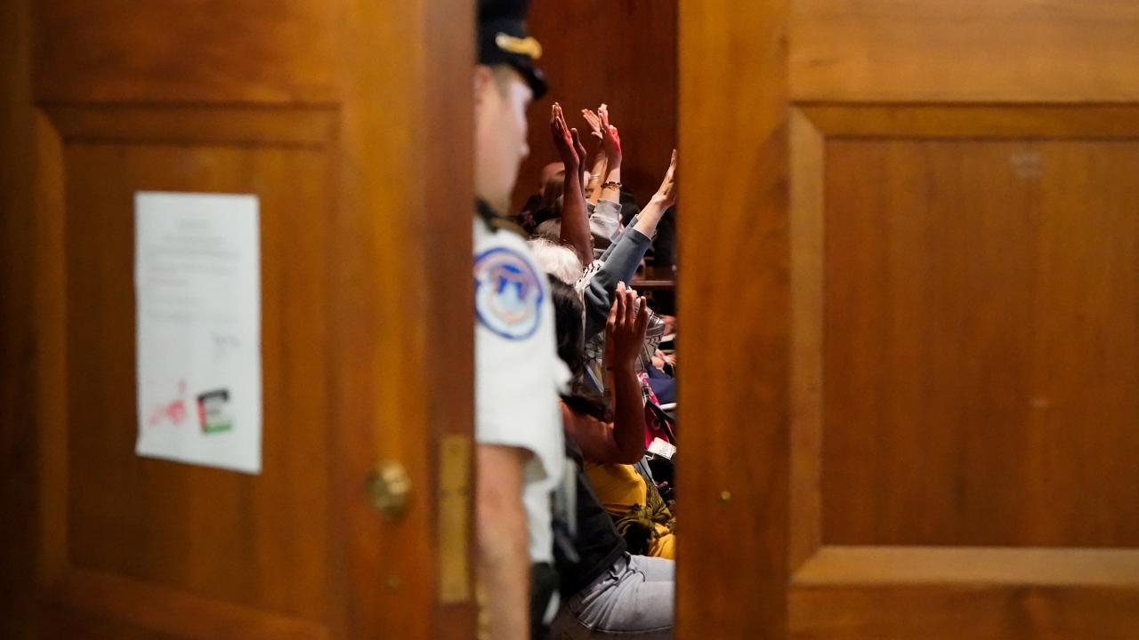 6 yaşındaki Hind Receb 3 saat boyunca ölmemek için yalvarmıştı