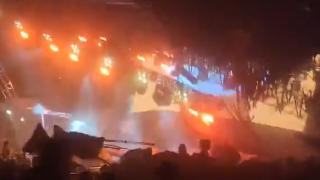 Meksika'da parti mitingi sırasında sahne çöktü