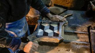 Tunuslu mimar ülkesinde Endülüs çinisi üretimini canlandırdı