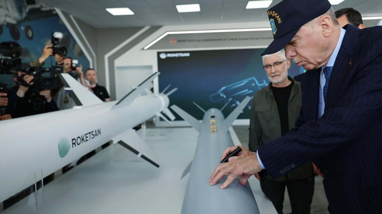 "Uzatılan eli havada bırakmayız"