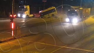 Kırıkkale'de 22 kişinin yaralandığı kaza kamerada